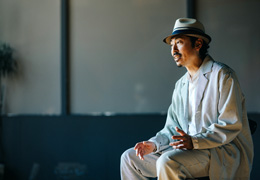 あの人も夢を見ている。